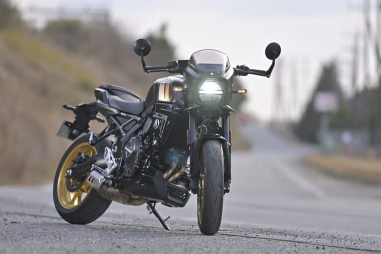 スズキ GSX-8TT試乗インプレッション|スズキ GSX-8TT試乗!「普段は落ち着いたネオレトロの雰囲気を味わい、気分が乗ってきたらスイッチオンしてコーナリングを楽しむ!」