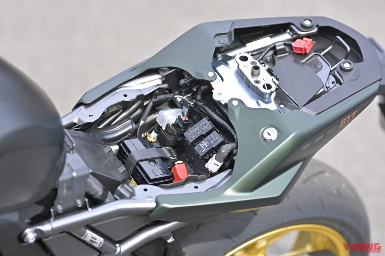 スズキ GSX-8TT試乗インプレッション|スズキ GSX-8TT試乗!「普段は落ち着いたネオレトロの雰囲気を味わい、気分が乗ってきたらスイッチオンしてコーナリングを楽しむ!」