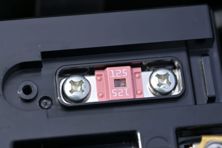 スズキ GSX-8TT試乗インプレッション｜スズキ GSX-8TT試乗！「普段は落ち着いたネオレトロの雰囲気を味わい、気分が乗ってきたらスイッチオンしてコーナリングを楽しむ！」