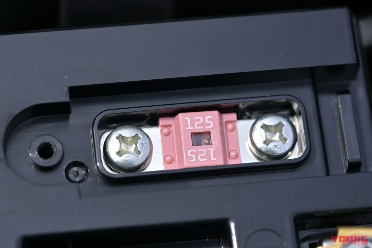 ｜スズキ GSX-8TT試乗！「普段は落ち着いたネオレトロの雰囲気を味わい、気分が乗ってきたらスイッチオンしてコーナリングを楽しむ！」