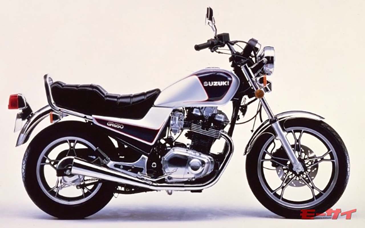 ｜空前のバイクブームの陰に短命車あり──世界初の可変マス機構を誇った専用設計650ccツイン「スズキGR650」［1983］