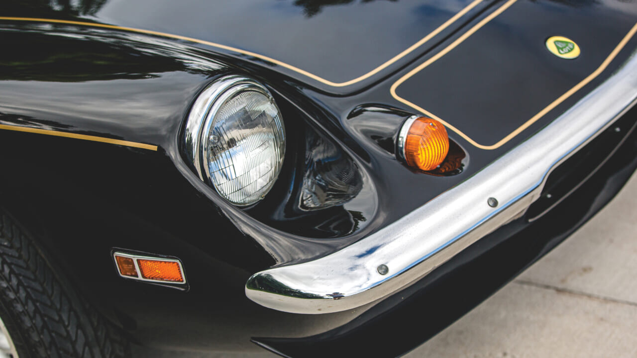 『サーキットの狼』の衝撃から半世紀。ロータス・ヨーロッパ スペシャルの魅力｜JPSカラーの歴史から現在の相場まで徹底解説