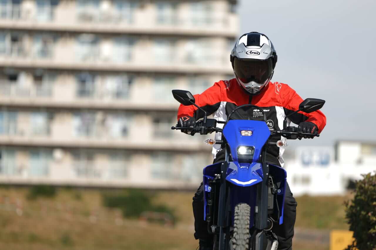 ｜【街乗り検証】ヤマハ　WR125R：コンパクトなシティオフローダーで街を颯爽と駆け抜けろ！！