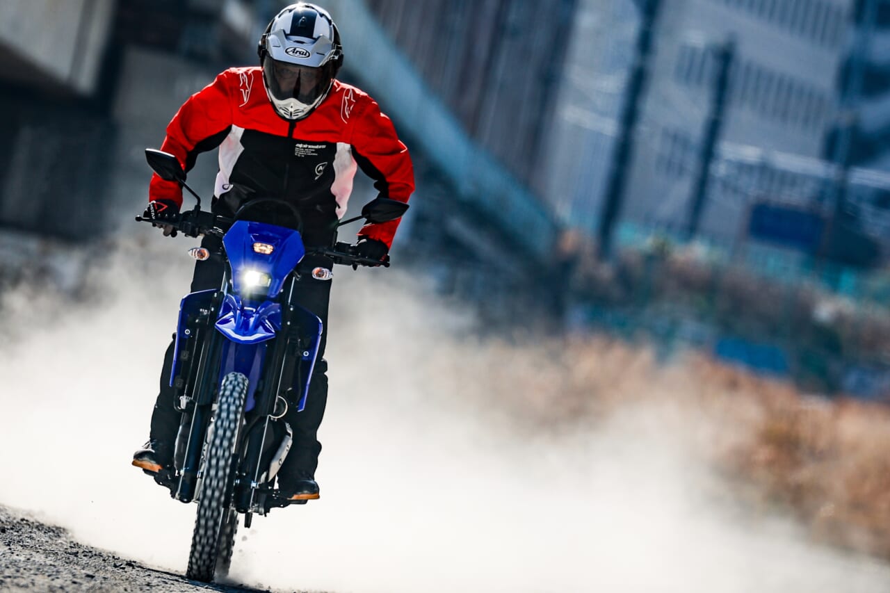 ｜【街乗り検証】ヤマハ　WR125R：コンパクトなシティオフローダーで街を颯爽と駆け抜けろ！！