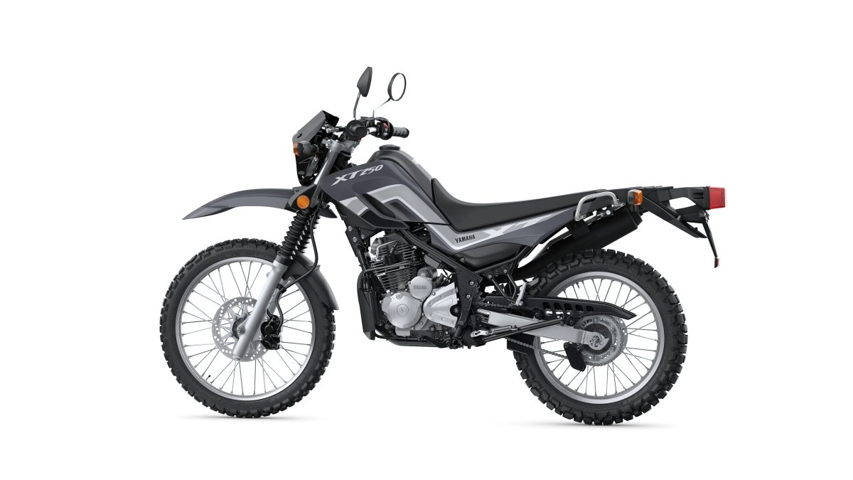 YAMAHA XT250｜日本で買えないのが悔しすぎる北米版セロー! 街乗りから林道まで遊び尽くせるヤマハ「XT250」【海外モデル紹介】
