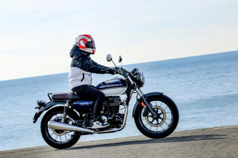 最高の「ママチャリ」か、操る楽しさの「MTB」か。GB350兄弟の選び方をレーシングライダー岡崎静夏がズバリ回答