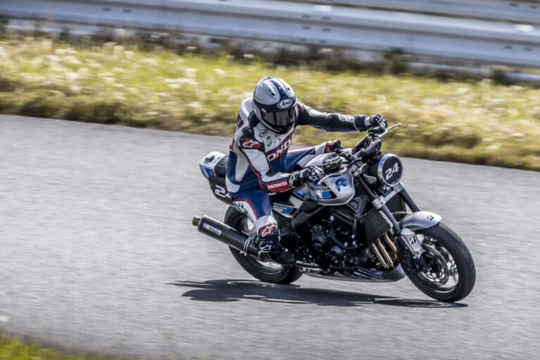 CBファンミーティング2026|【写真100枚】CBの祭典にフレディ・スペンサー降臨!CB1000Fレーサー#24で走ったぞ!【CBファンミーティング2026】