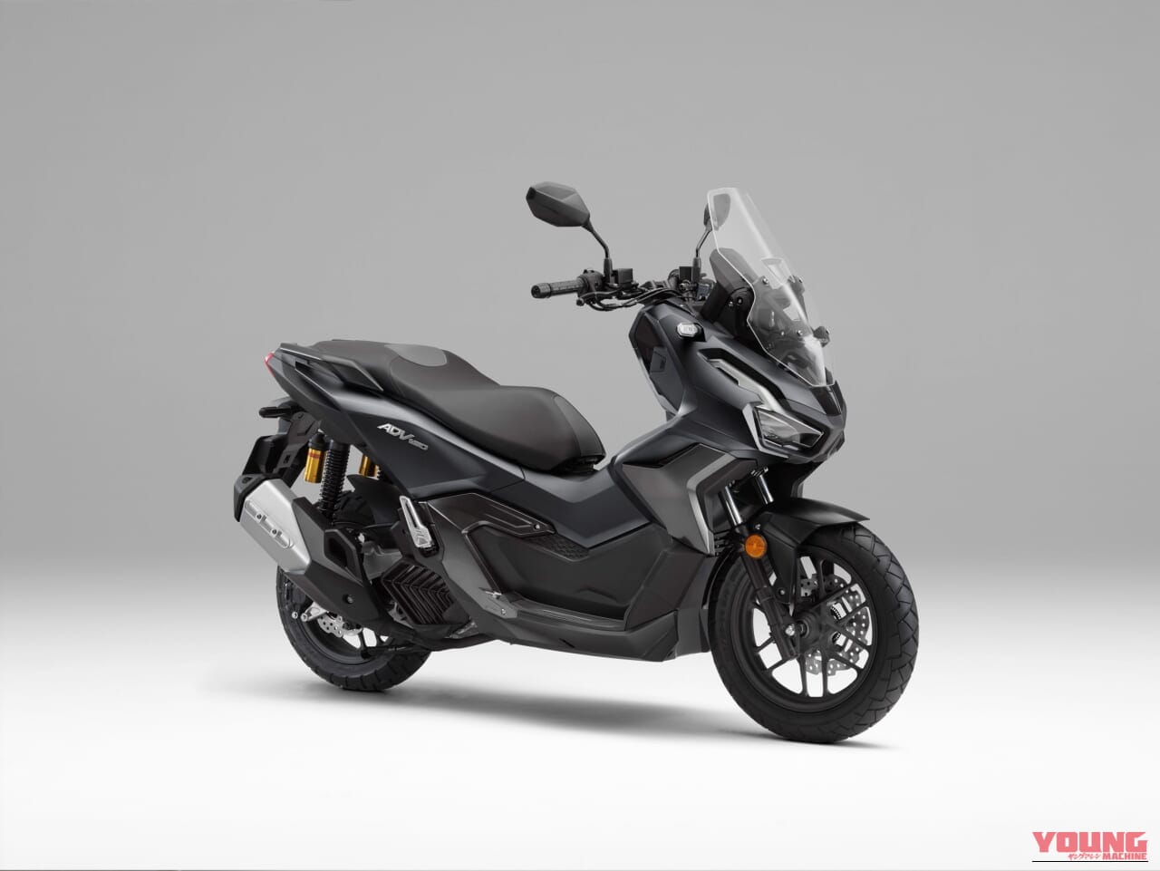 HONDA ADV160｜荒れた道も余裕でクリア! 専用ブロックタイヤ＆長尺サスを備え、圧倒的走破性を誇るホンダ「ADV160」2026年モデルが5/21に発売