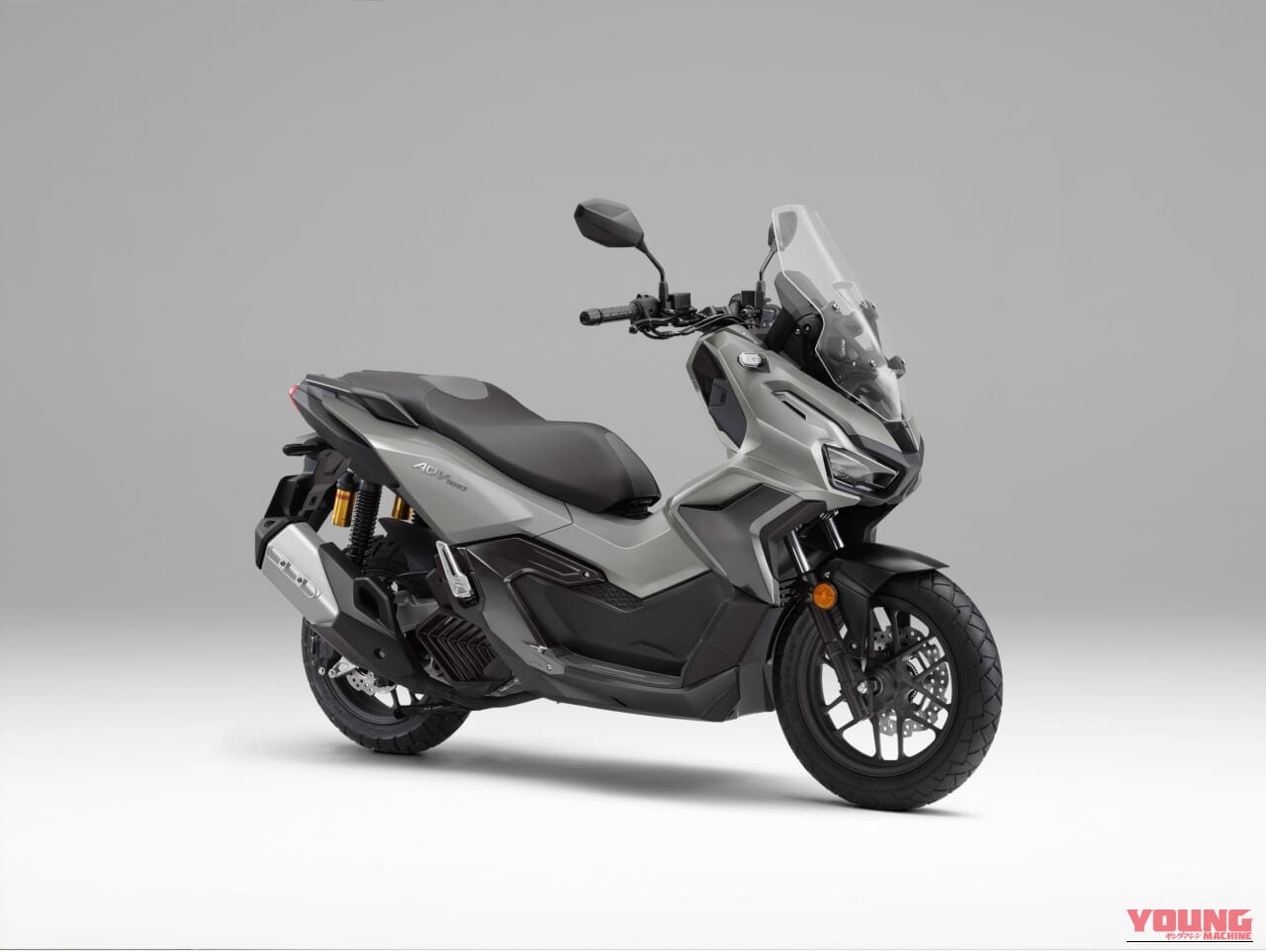 HONDA ADV160｜荒れた道も余裕でクリア! 専用ブロックタイヤ＆長尺サスを備え、圧倒的走破性を誇るホンダ「ADV160」2026年モデルが5/21に発売