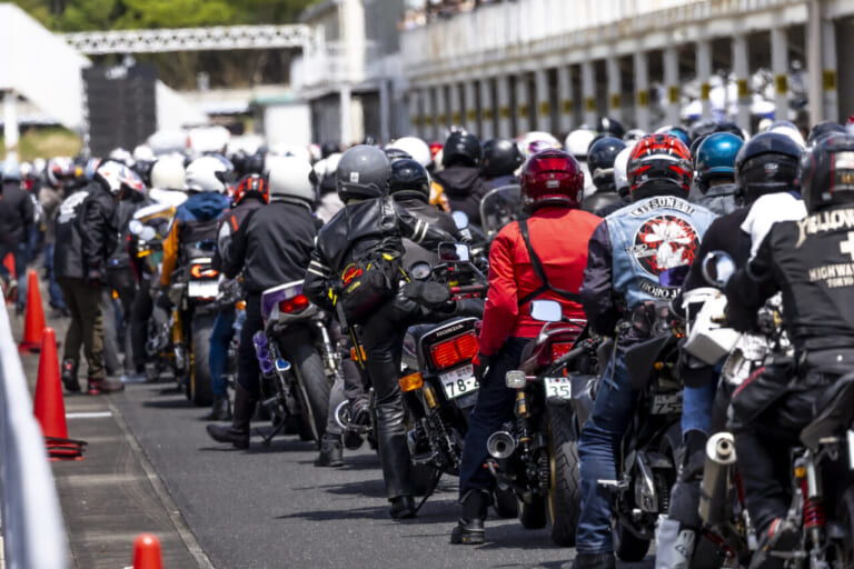 CBファンミーティング2026｜【写真100枚】CBの祭典にフレディ・スペンサー降臨！CB1000Fレーサー#24で走ったぞ！【CBファンミーティング2026】