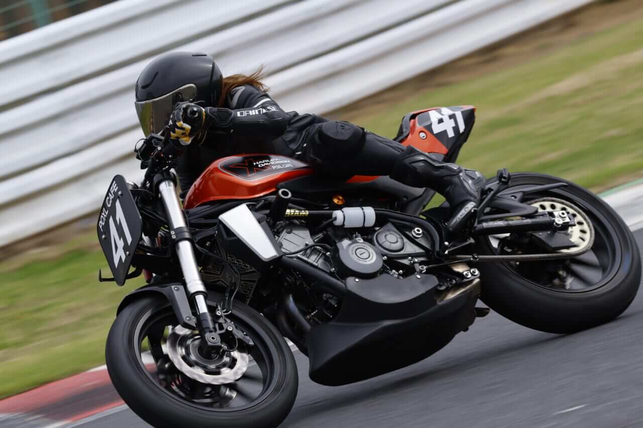 ｜レースクイーンより自分が走る方がいい! バイク女子デビューしてハーレーX350でMCFAJクラブマンロードレースに参戦してみた!!