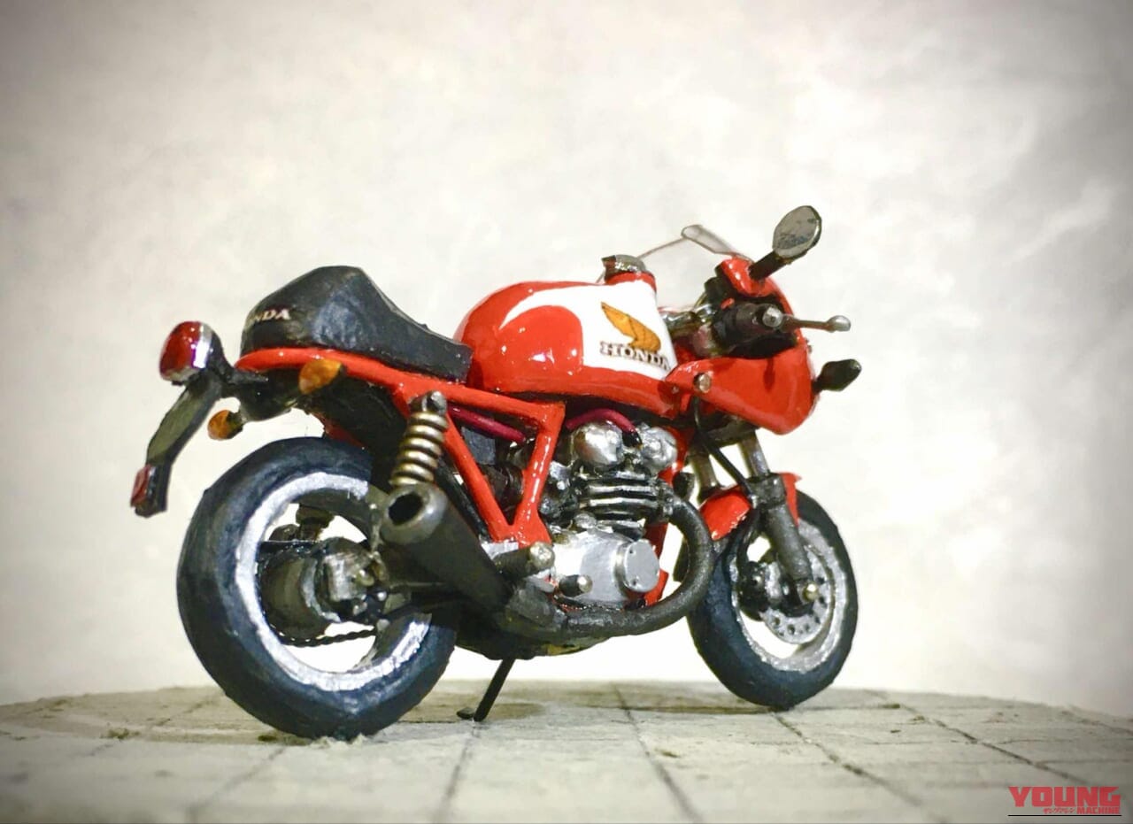 伝説のレーサーから名市販車まで。アレンジと作り込みが魅力のミニチュアバイク「“55mm”の夢の世界」展開催｜伝説のレーサーから名市販車まで。アレンジと作り込みが魅力のミニチュアバイク「“55mm”の夢の世界」展開催