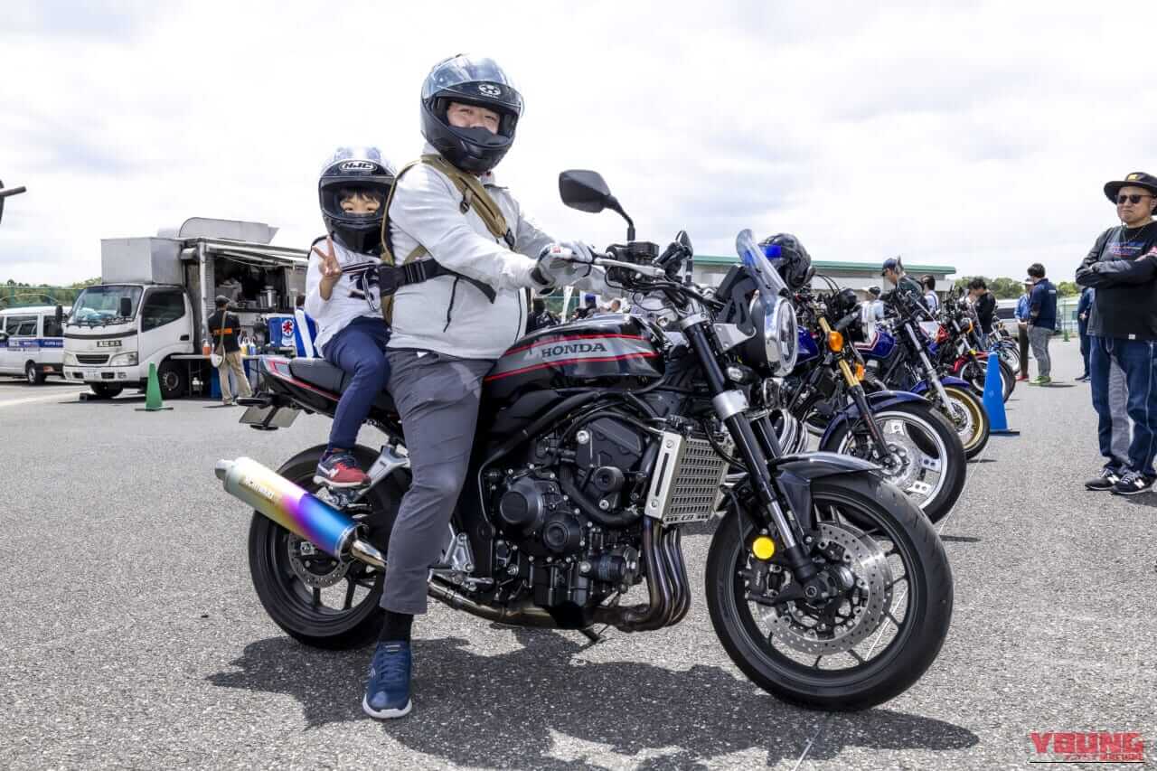 CBファンミーティング2026|【写真100枚】CBの祭典にフレディ・スペンサー降臨!CB1000Fレーサー#24で走ったぞ!【CBファンミーティング2026】