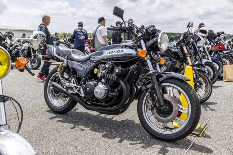 CBファンミーティング2026｜【写真100枚】CBの祭典にフレディ・スペンサー降臨！CB1000Fレーサー#24で走ったぞ！【CBファンミーティング2026】