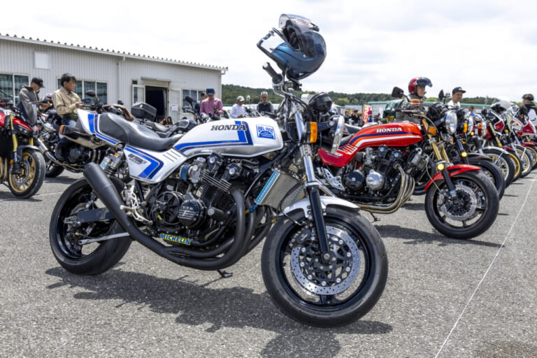 CBファンミーティング2026|【写真100枚】CBの祭典にフレディ・スペンサー降臨!CB1000Fレーサー#24で走ったぞ!【CBファンミーティング2026】