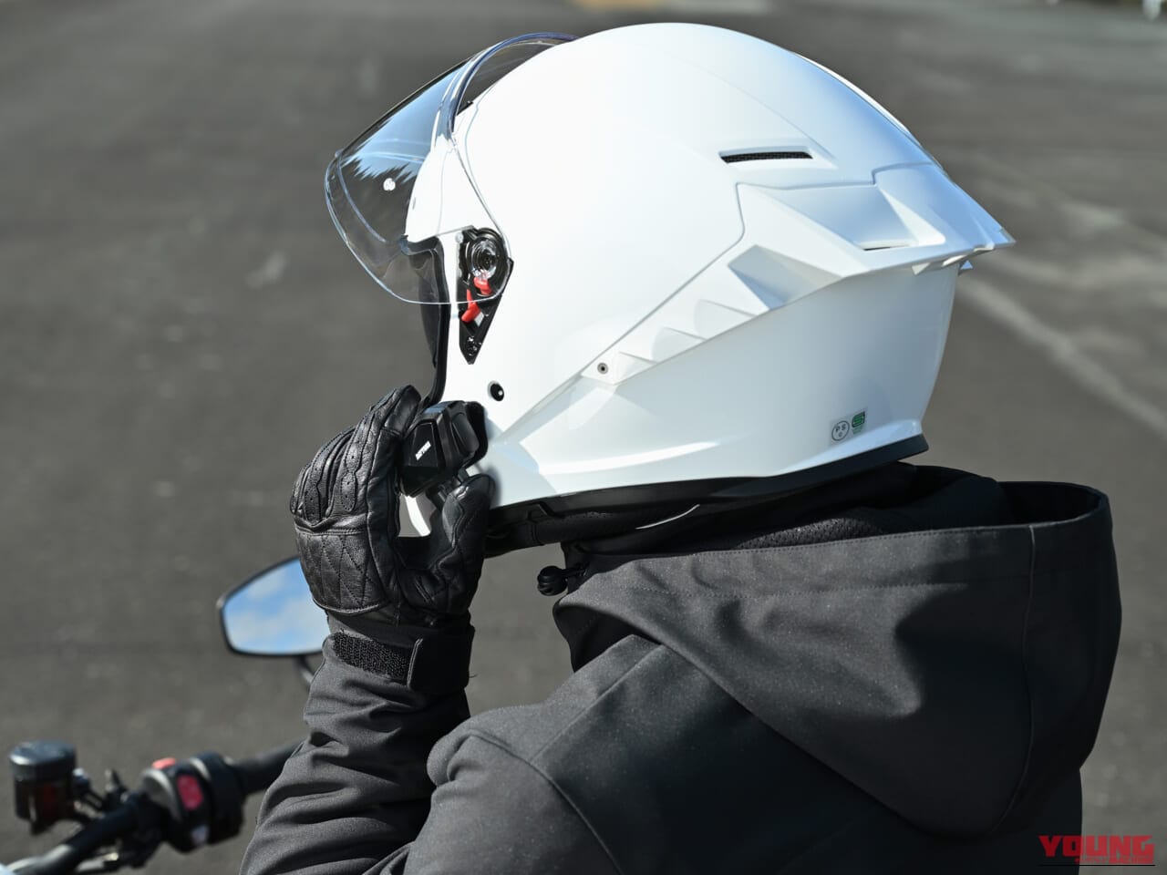 DAYTONA DT-S2｜ソロツーリングが変わる業界トップクラスの音圧に、15時間のロングバッテリーと2台同時接続。重量わずか30gでヘルメットにすっきり収まるインカムが登場【デイトナDT-S2】