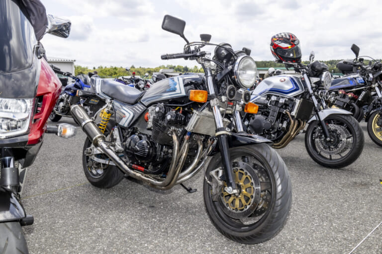 CBファンミーティング2026|【写真100枚】CBの祭典にフレディ・スペンサー降臨!CB1000Fレーサー#24で走ったぞ!【CBファンミーティング2026】