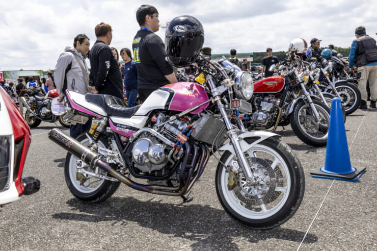 CBファンミーティング2026｜【写真100枚】CBの祭典にフレディ・スペンサー降臨！CB1000Fレーサー#24で走ったぞ！【CBファンミーティング2026】