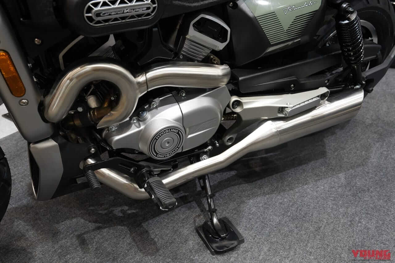 |貴重な250 Vツインクルーザーが上陸。ヒョースン GV250Xロードスター「カスタムモデルのような仕上がりと存在感」【東京モーターサイクルショー2026】