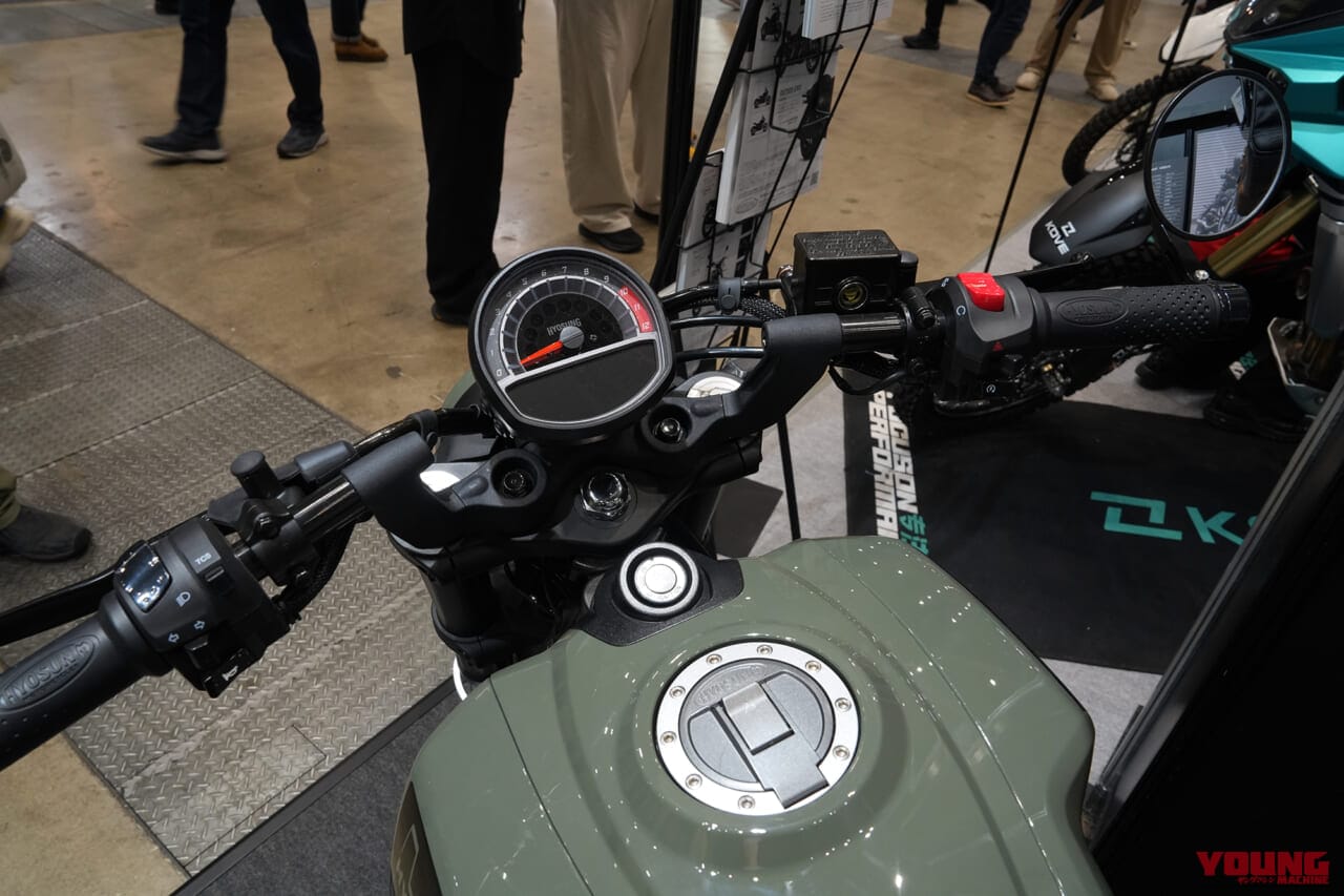 |貴重な250 Vツインクルーザーが上陸。ヒョースン GV250Xロードスター「カスタムモデルのような仕上がりと存在感」【東京モーターサイクルショー2026】