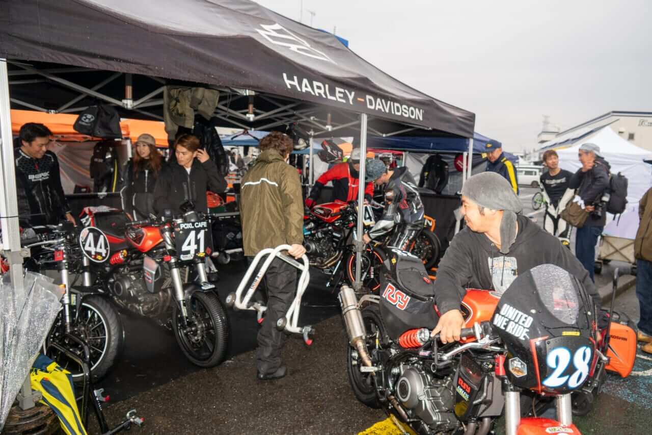 ｜ハーレーX350が雨のレースを制し2連覇! MCFAJクラブマンロードレース2025最終戦を振り返る