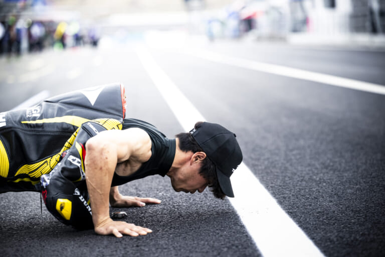 長島哲太｜【ファインダー越しに見た長島哲太×ダンロップの挑戦2026】勝負の3年目、過去最高の2位フィニッシュに「あと１つですね」
