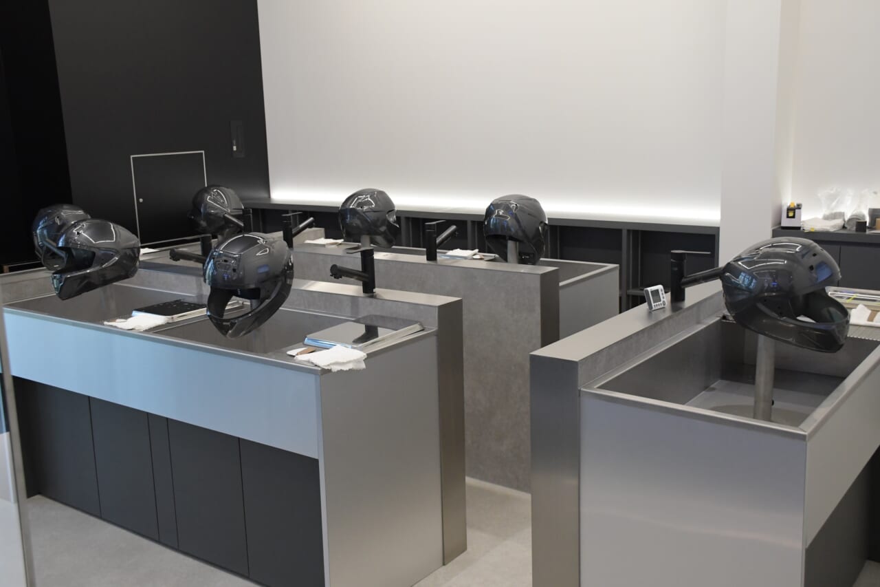 SHOEI HELMET PARK｜SHOEIの“聖地”が誕生！「SHOEI HELMET PARK」で技術の真髄に酔いしれる