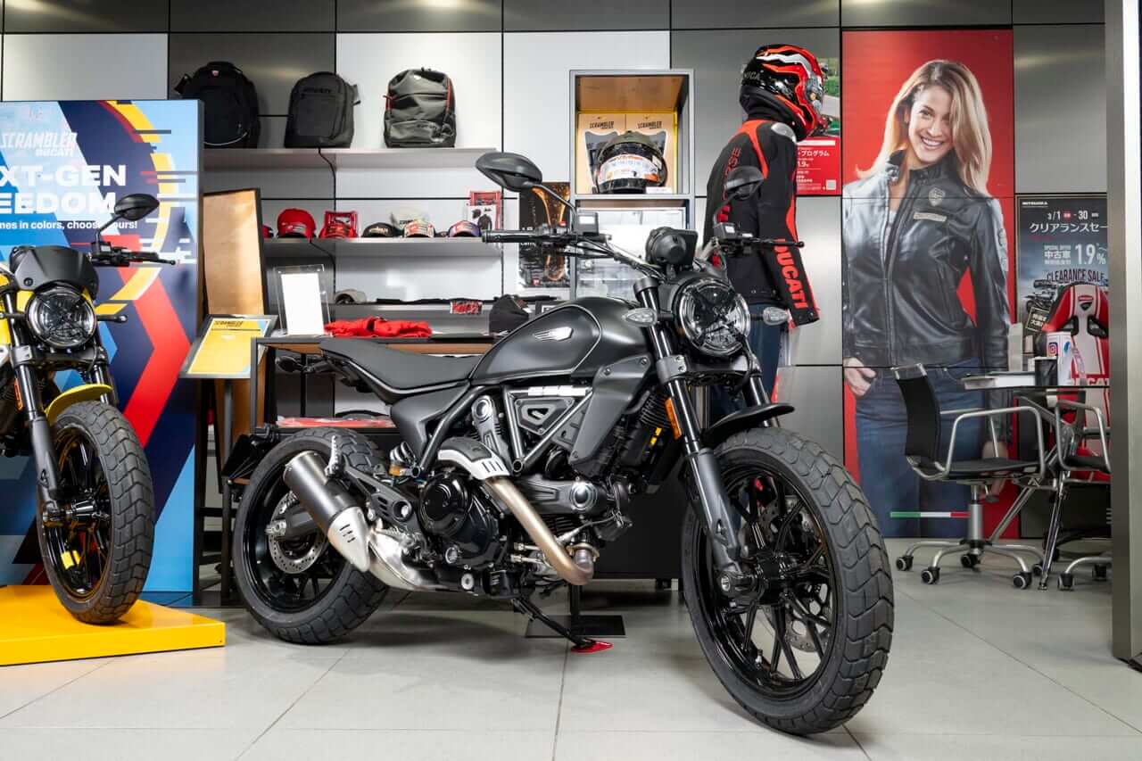 スクランブラー・ナイトシフト｜ドゥカティ大阪ノース｜安心の純正カスタムパーツでよりプレミアムなドゥカティ体験を。キャンペーン適用でお得にカスタムを楽しめる