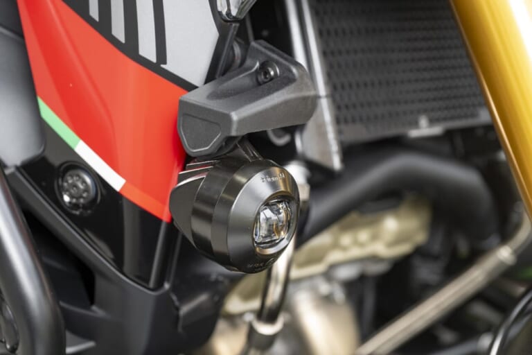 ムルティストラーダV4パイクスピーク｜ドゥカティ大阪ノース｜安心の純正カスタムパーツでよりプレミアムなドゥカティ体験を。キャンペーン適用でお得にカスタムを楽しめる