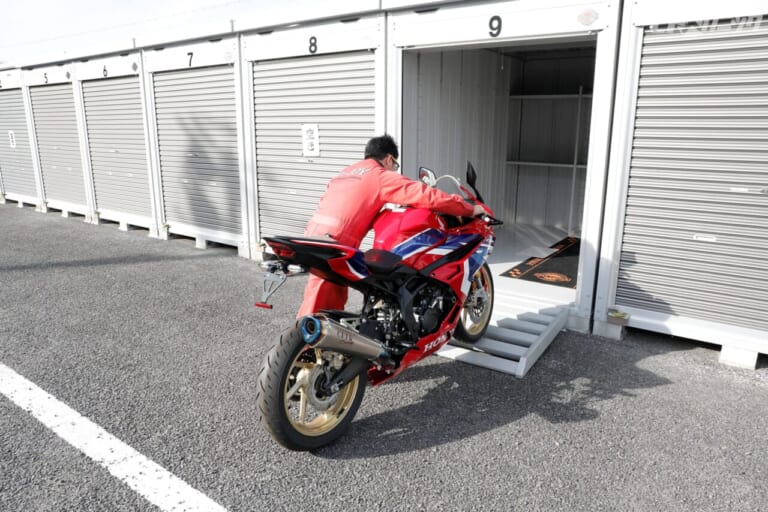 モトジョイ|レンタルガレージ|レンタルガレージで安心保管。バイクライフをアップデート!
