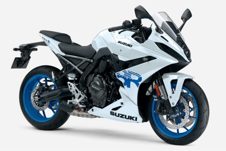 SUZUKI GSX-8R｜「オレンジ合う!」「骨格の機能美が魅力的」フルカウルなのに疲れない! スズキ「GSX-8R」は毎日の通勤も休日の峠も圧倒的に楽しくする一台【2026新型紹介】