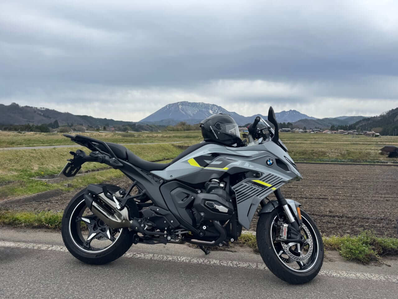 ｜「BMW F900XRとワタシが走る、理由。」part 5〜R1300RSに乗ってどこまでも?! 山陰地方ロケへ♪ トルクの虜?! ASAもたまらないのよ…♡〜