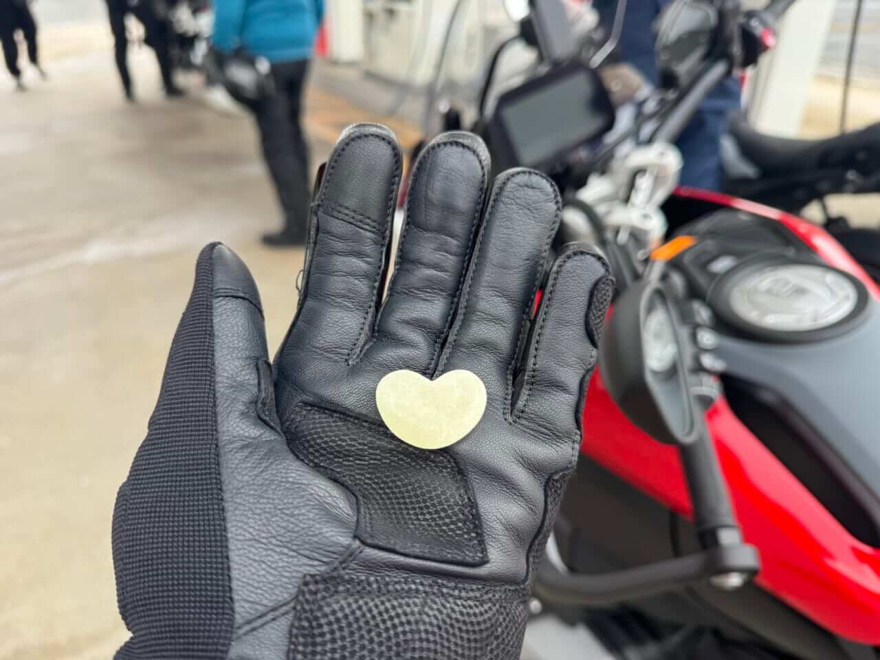 ｜「BMW F900XRとワタシが走る、理由。」part 5〜R1300RSに乗ってどこまでも?! 山陰地方ロケへ♪ トルクの虜?! ASAもたまらないのよ…♡〜