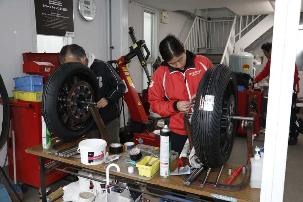 ハーレーダビッドソン｜X350｜レース｜ハーレーX350が雨のレースを制し2連覇! MCFAJクラブマンロードレース2025最終戦を振り返る