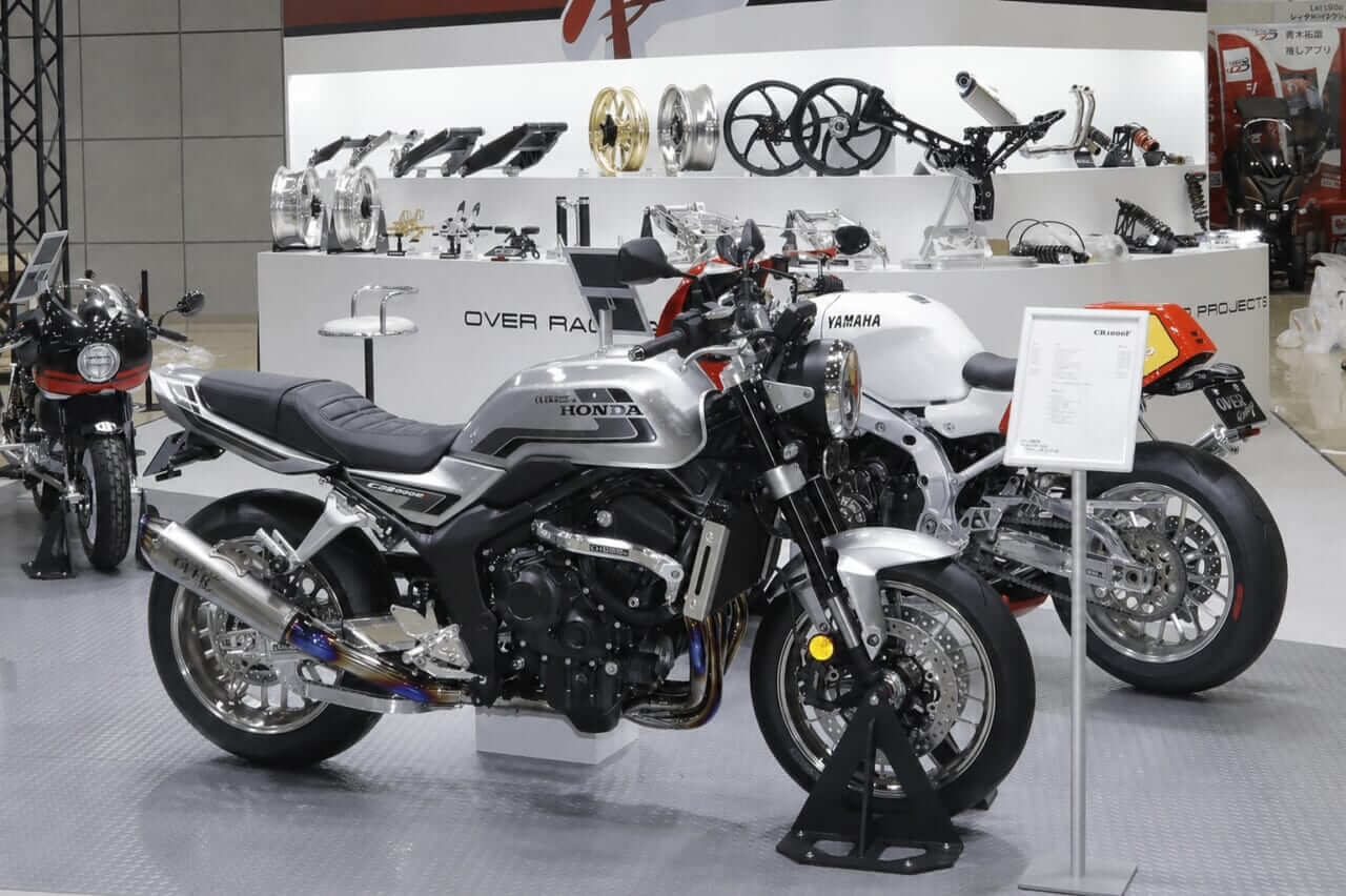 [CB1000Fカスタム]オーヴァーレーシングプロジェクツが仕上げたジェントルでスポーティなカスタム車