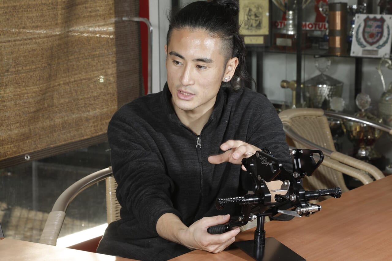 OVER Racing｜スタッフ｜[CB1000Fカスタム]オーヴァーレーシングプロジェクツが仕上げたジェントルでスポーティなカスタム車