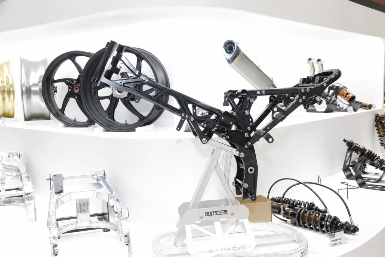 OVER Racing｜東京モーターサイクルショー｜モンキーフレーム｜[CB1000Fカスタム]オーヴァーレーシングプロジェクツが仕上げたジェントルでスポーティなカスタム車