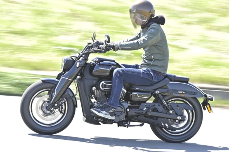 QJMOTOR｜SRV400A(AMT)｜走行｜いつでもヤル気！ 豪華でオリジナリティあるマッスルクルーザーをオートマシステムがスパイシーに仕上げた