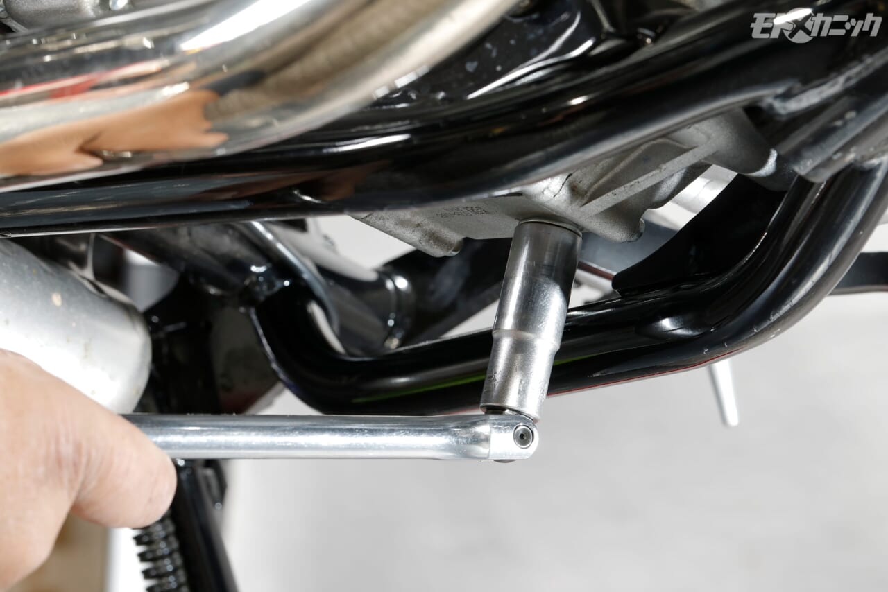 スーパーゾイル｜オイル交換｜納車直後の新車だから、メーカー純正指定オイルに交換? 一方で、最初から高性能エンジンオイルを使うという選択肢＜スーパーゾイルで楽しいバイクライフ＞