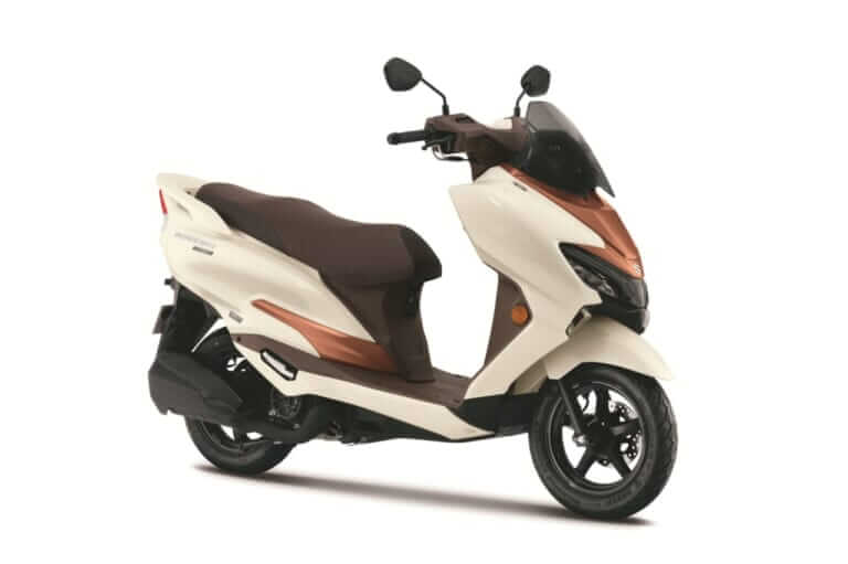 スズキ｜BURGMAN STREET（バーグマンストリート）｜2026年｜カラーTFTディスプレイ＆キーレス搭載! スズキ新型「バーグマンストリート」全面改良で発表、フレームのねじれ剛性25%向上も【インド】