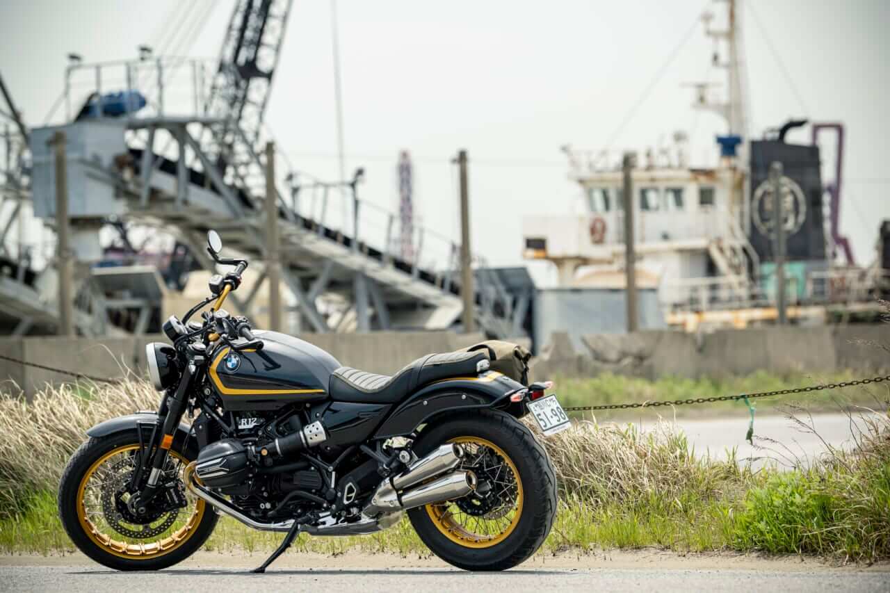 BMW Motorrad R 12｜【クルーザースタイルで足着き抜群のボクサーツイン】BMW Motorrad R 12試乗レポート
