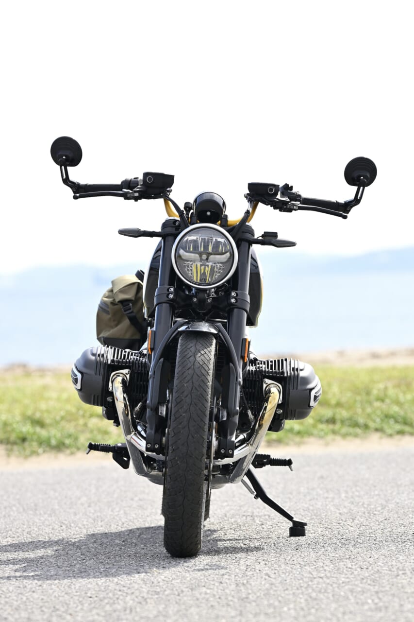 BMW Motorrad R 12｜【クルーザースタイルで足着き抜群のボクサーツイン】BMW Motorrad R 12試乗レポート