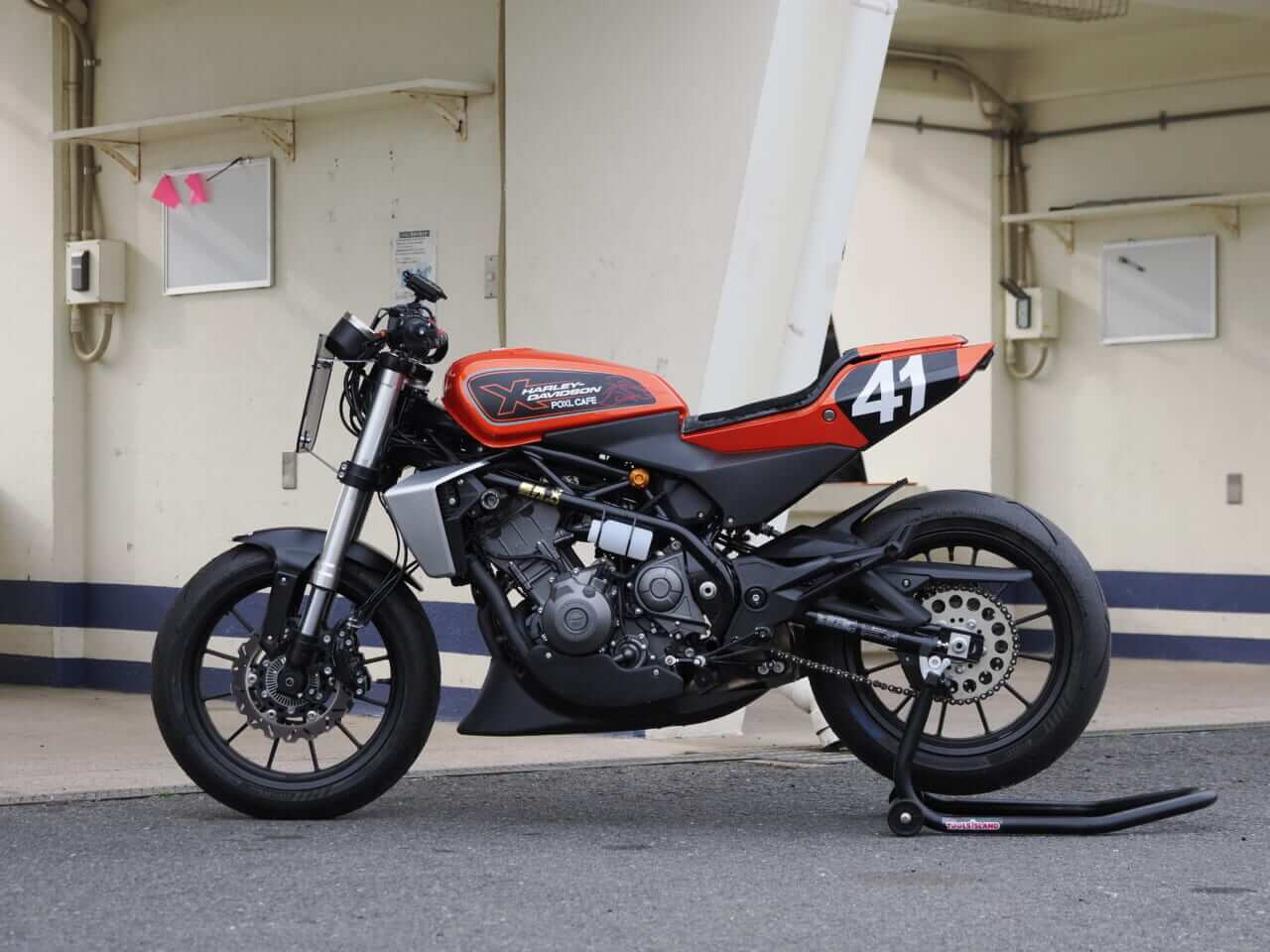｜レースクイーンより自分が走る方がいい! バイク女子デビューしてハーレーX350でMCFAJクラブマンロードレースに参戦してみた!!