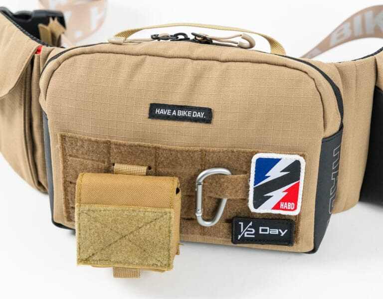 ハーフデイツーリングウエスト｜【話題必至の新作爆誕！！】「HAVE A BAIKE DAY.加藤ノブキ」モデルの『ハーフデイツーリングウエスト』がタナックスから登場！!〈TANAX公式〉