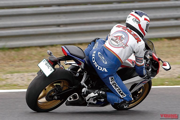 コーナー進入|伝説の王者フレディ・スペンサーが明かす!バイクを激変させる「ブレーキングとコーナー進入」の極意【復刻版】