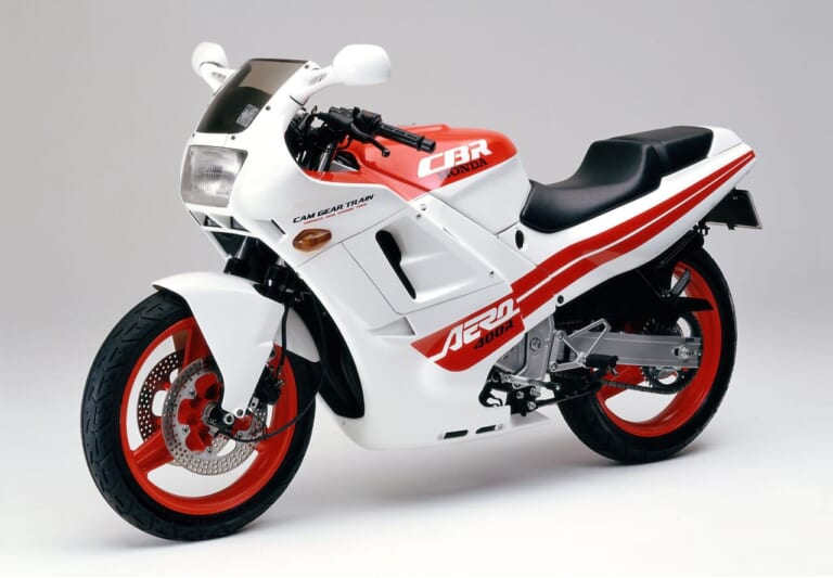 HONDA CBR400R｜新型4気筒”コンセプト”発表記念! 初代「CBR400R(1986)」が叶えた”疲れない”超高速移動の秘密を振り返る