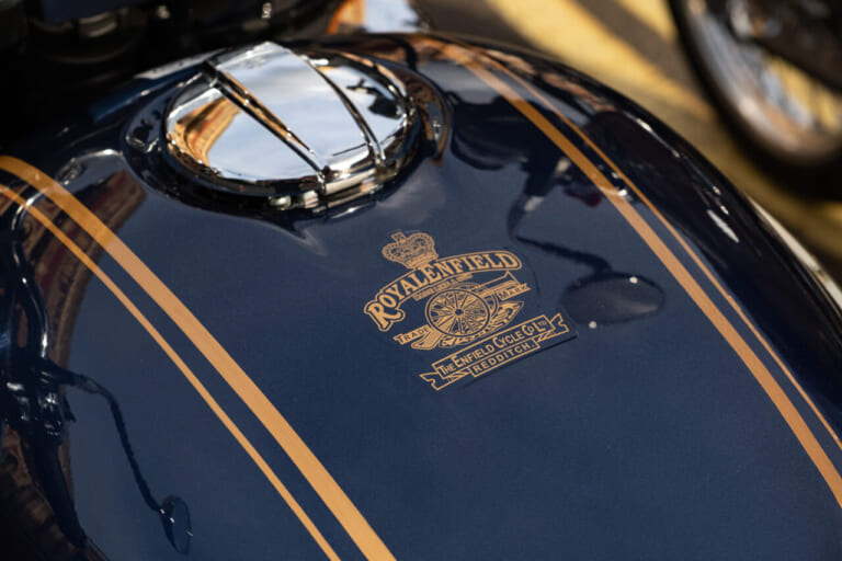 BULLET 650｜浅草のライダーズカフェで“空冷ツイン”の鼓動を感じろ！ ロイヤルエンフィールド注目の650兄弟が特別展示