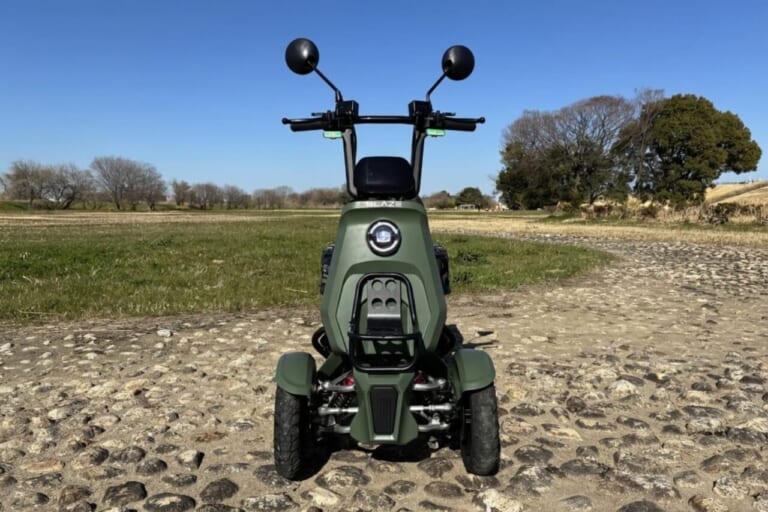 BLAZE e-CARGO｜カゴ2個分の荷物も余裕で坂道もスイスイ! 免許不要の4輪モビリティ「ブレイズe-CARGO」があればで毎日のスーパー通いが圧倒的に楽しくなる【新型特定原付】