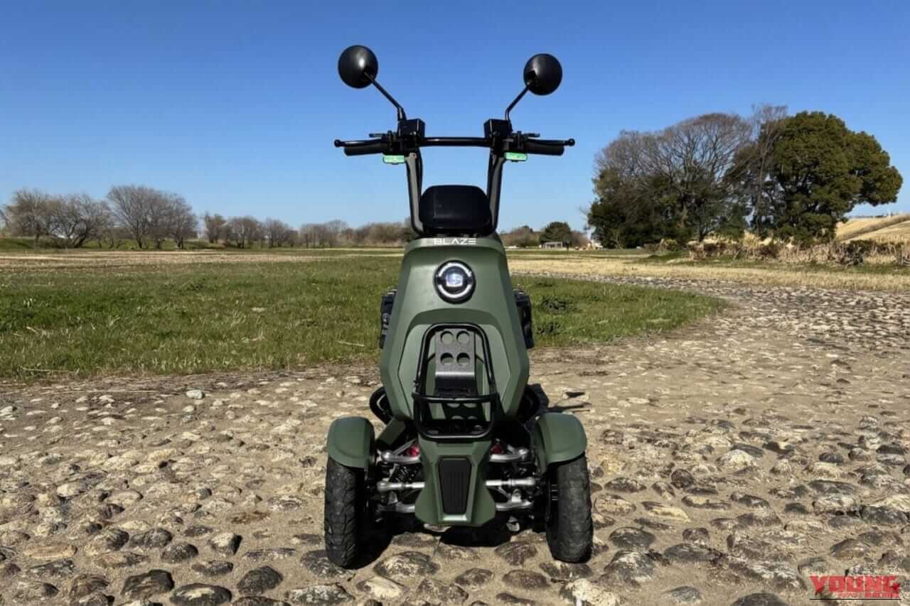 BLAZE e-CARGO｜カゴ2個分の荷物も余裕で坂道もスイスイ! 免許不要の4輪モビリティ「ブレイズe-CARGO」があればで毎日のスーパー通いが圧倒的に楽しくなる【新型特定原付】