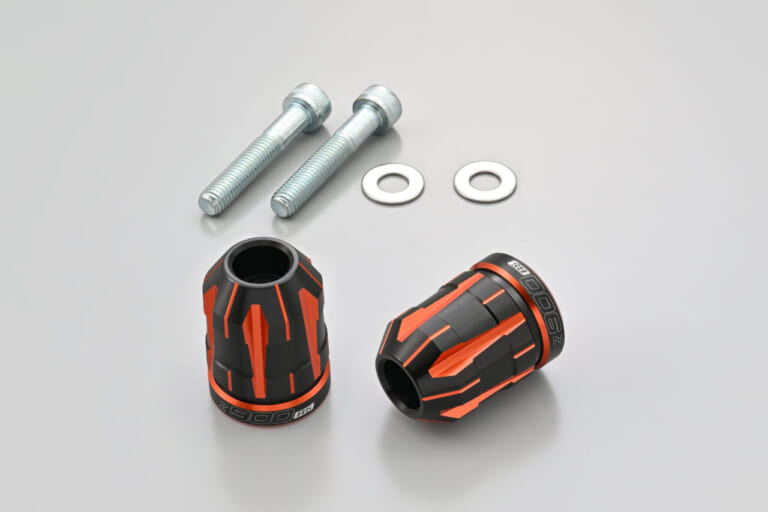 DAYTONA PREMIUM ZONE for KAWASAKI Z900RS|アルミ削り出しでコクピットを引き締める。カワサキ正規取扱店でしか買えない、カワサキZ900RS専用ロゴ入りアルミビレットパーツ4種が登場